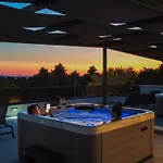 Bruno - Luxury Penthouse With Jacuzzi * 扎达尔