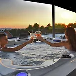Apartman Bruno - Luxury Penthouse With Jacuzzi Zadar
