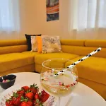 Bruno - Luxury Penthouse With Jacuzzi Apartman *