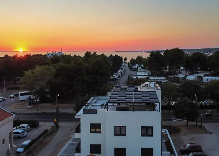 Bruno - Luxury Penthouse With Jacuzzi * Задар