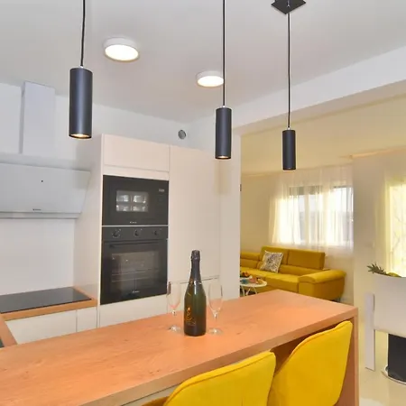 Apartman Bruno - Luxury Penthouse With Jacuzzi *