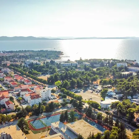 Bruno - Luxury Penthouse With Jacuzzi Apartman