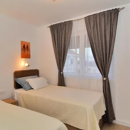 Apartment Bruno - Luxury Penthouse With Jacuzzi