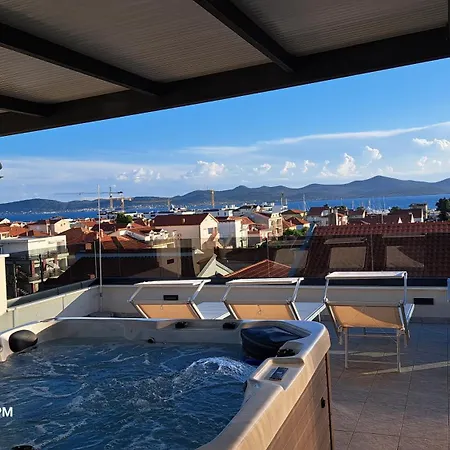 Apartman Bruno - Luxury Penthouse With Jacuzzi *